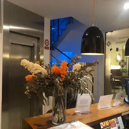 Hostal Albany-3