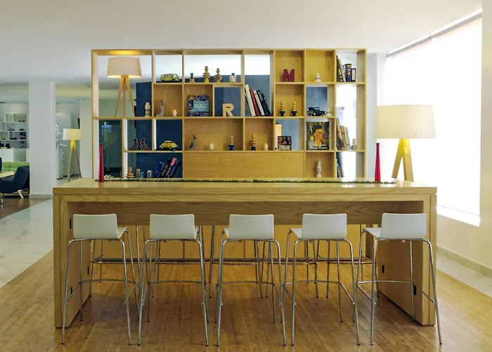 Hotel near College: Fiesta Inn Leon